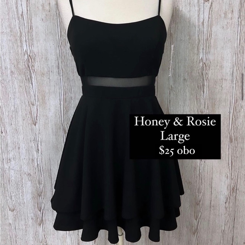 Honey & Rosie size large formal dress